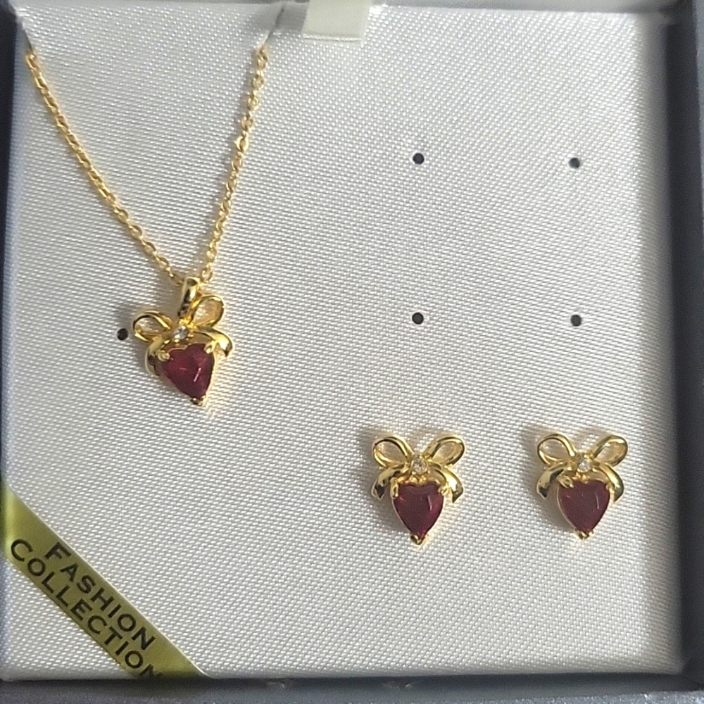 Gold and Ruby Necklace Earring Set